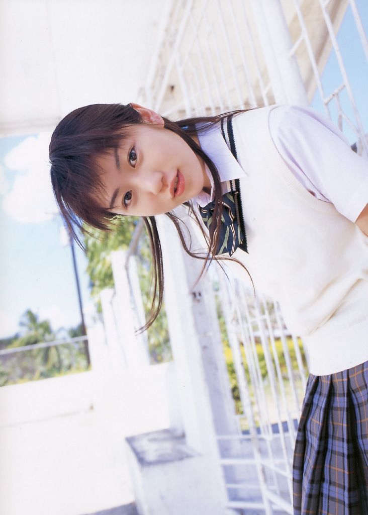 [日本美女] 中村知世 《知世初見世》 写真集[90](第53页)