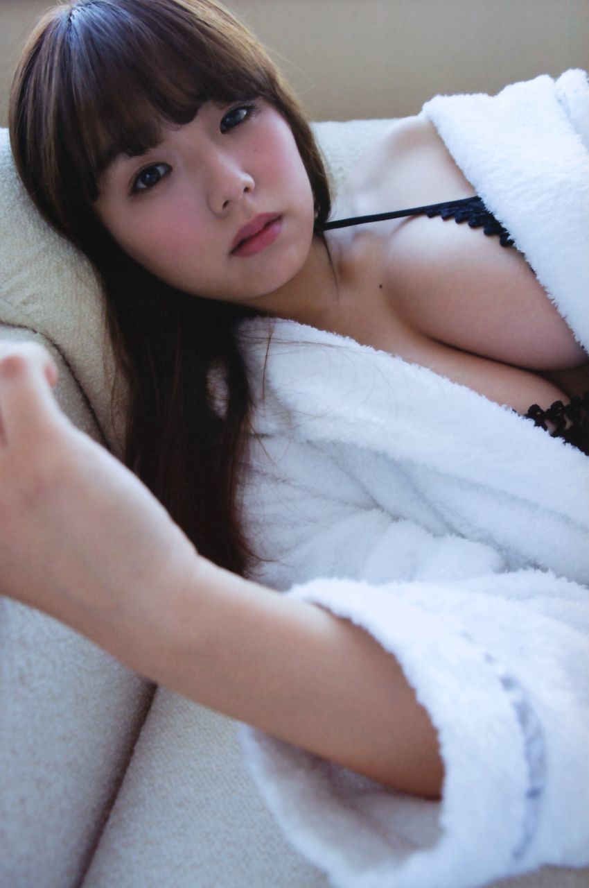 篠崎愛 - 『Love Scenes』 写真集 撮影 西條彰仁[177](第157页)
