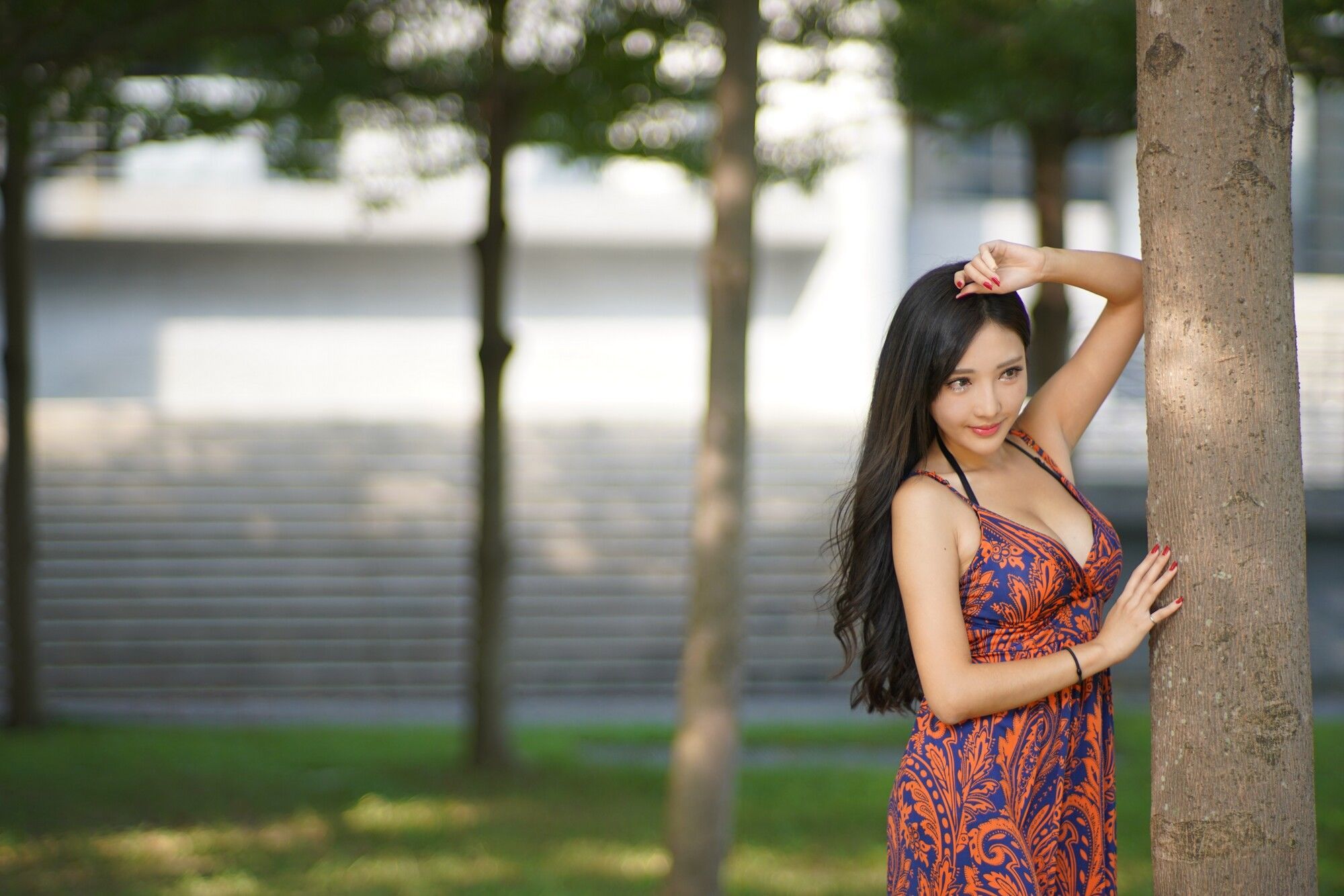 [台湾美女] 赵芸 台中美術館 优雅长裙外拍 写真图片[68](第40页)