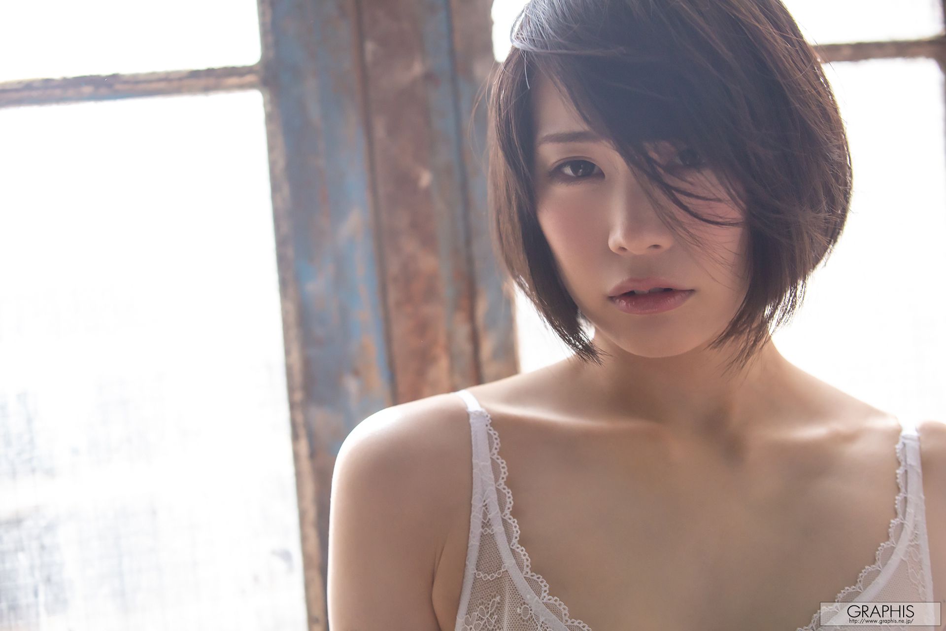 [Graphis] Summer Special 鈴村 あいり『 Days of Love 』[74](第32页)