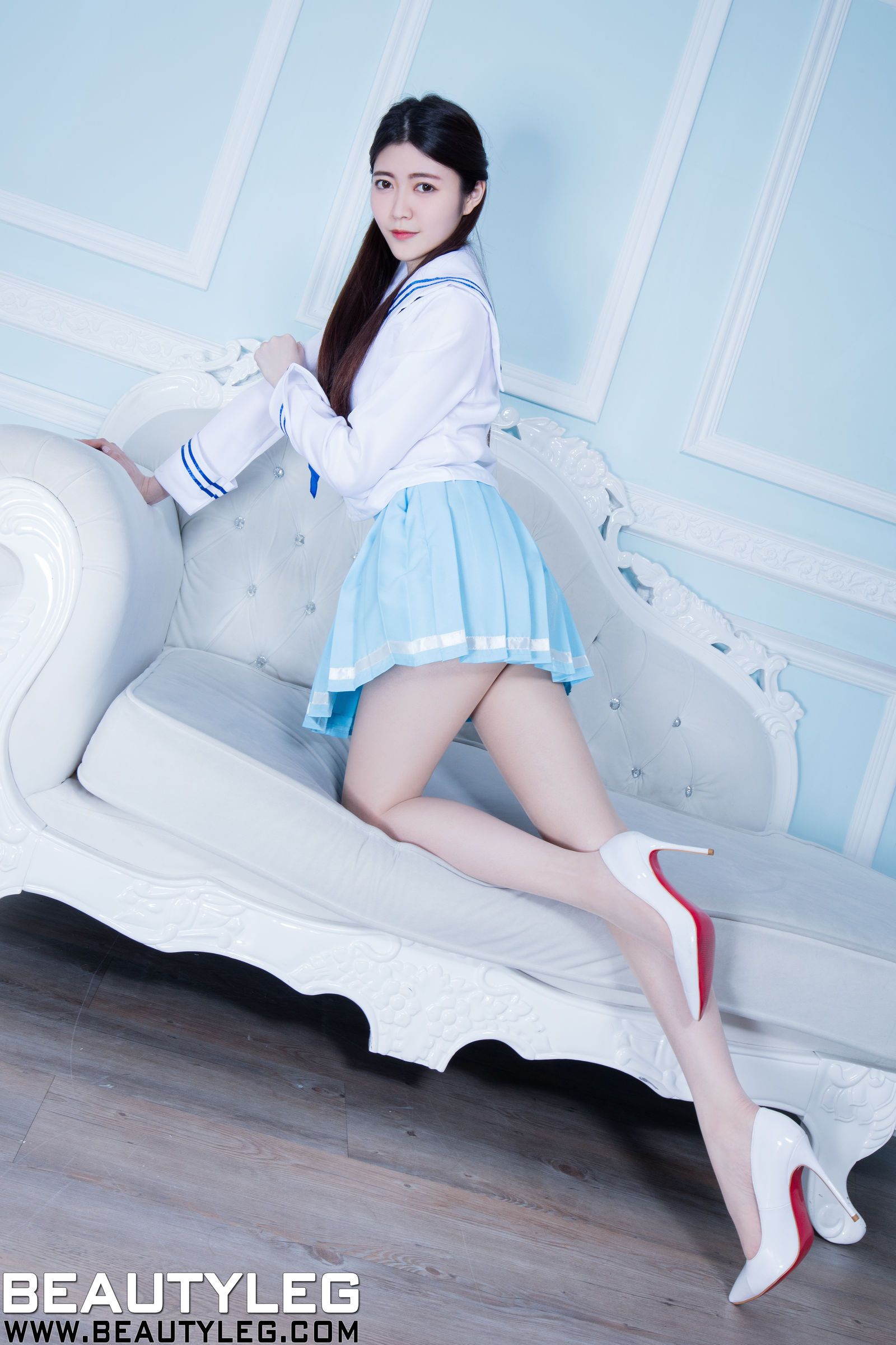 [Beautyleg] No.1555 Brindy 水手服+黑丝旗袍美腿写真[50](第24页)