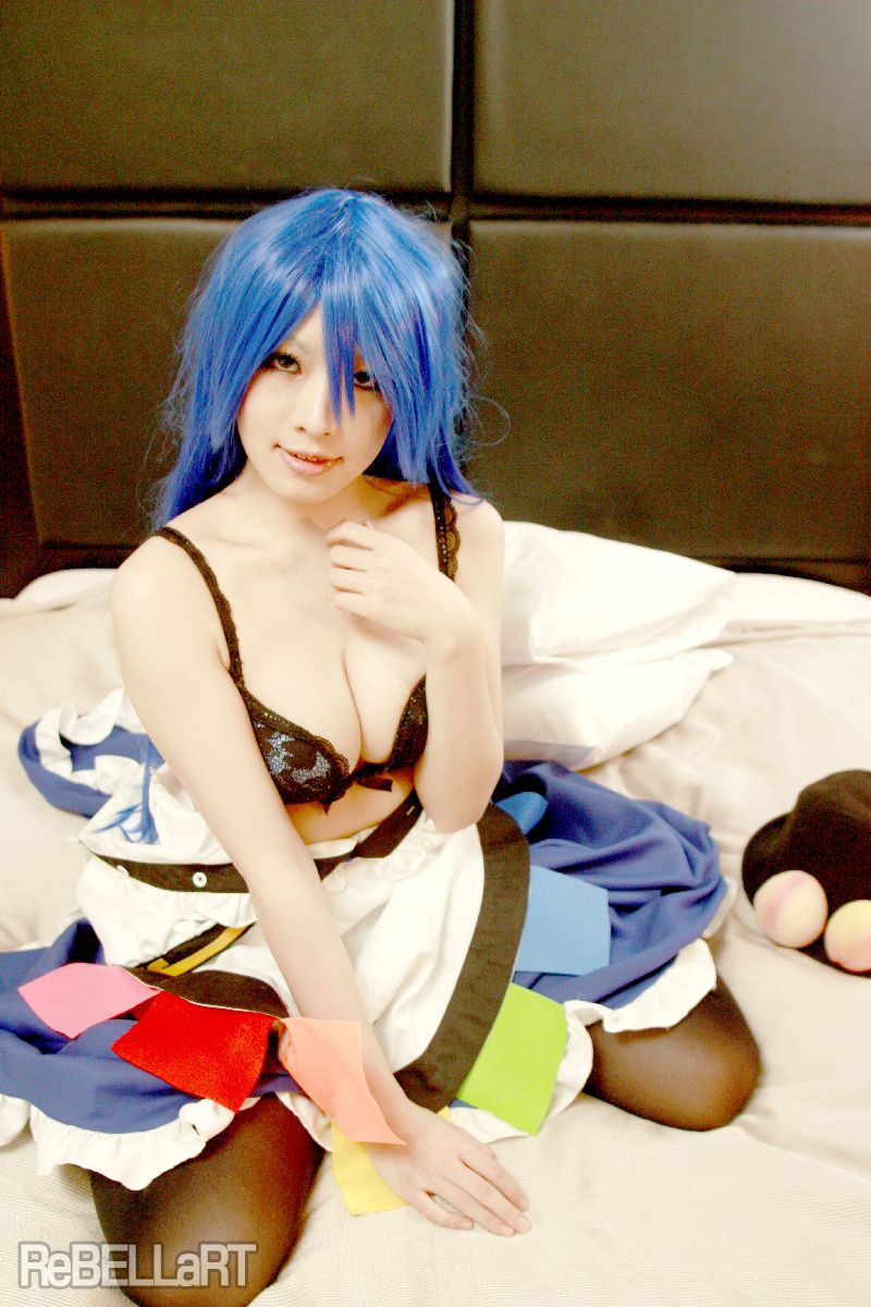 [日本COSER] あらい夜魅《東方Project》比那名居天子 [73](第38页)