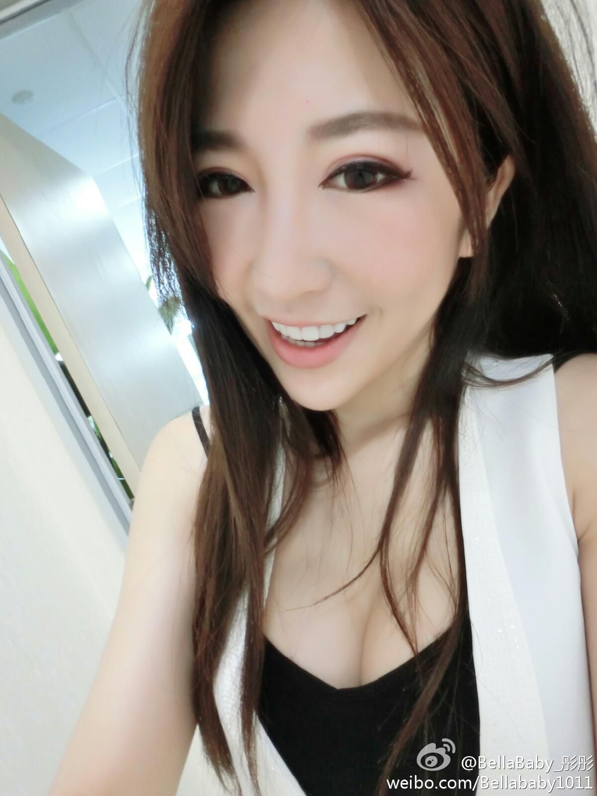 谢依彤/BellaBaby_彤彤 - 超高清微博自拍图集大全(一)[60](第29页)