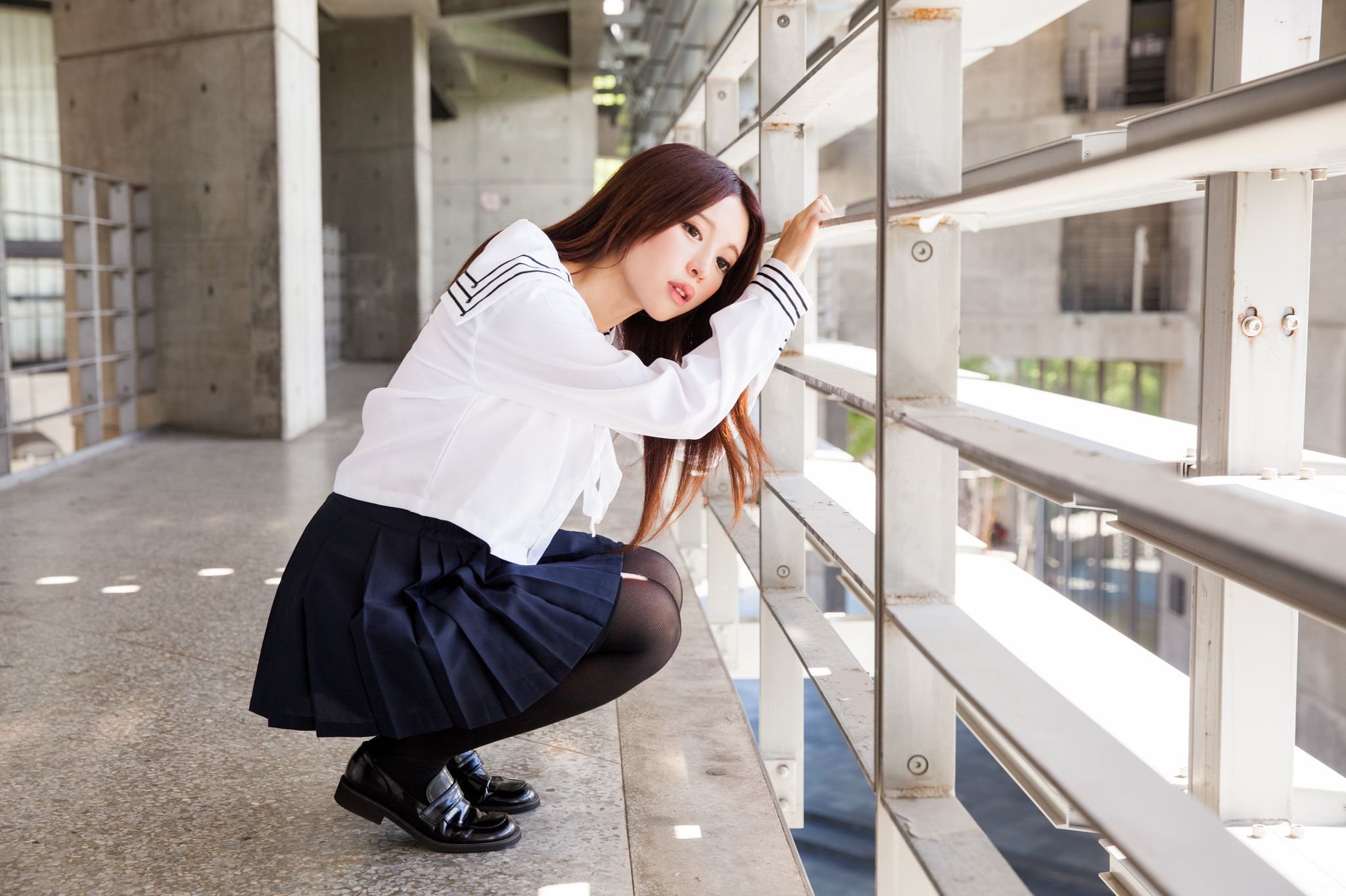 台湾妹子张齐郡JULIE - 水手服学生装外拍套图[92](第64页)