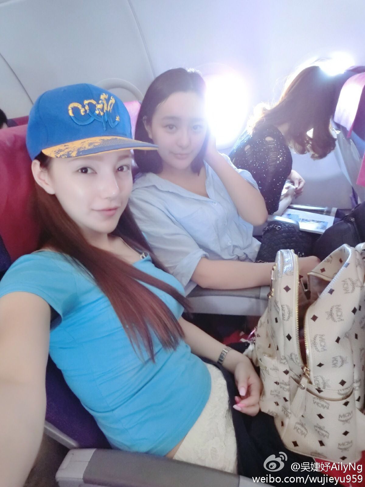 吴婕妤AilyNg - 超高清微博自拍美照全集[142](第70页)