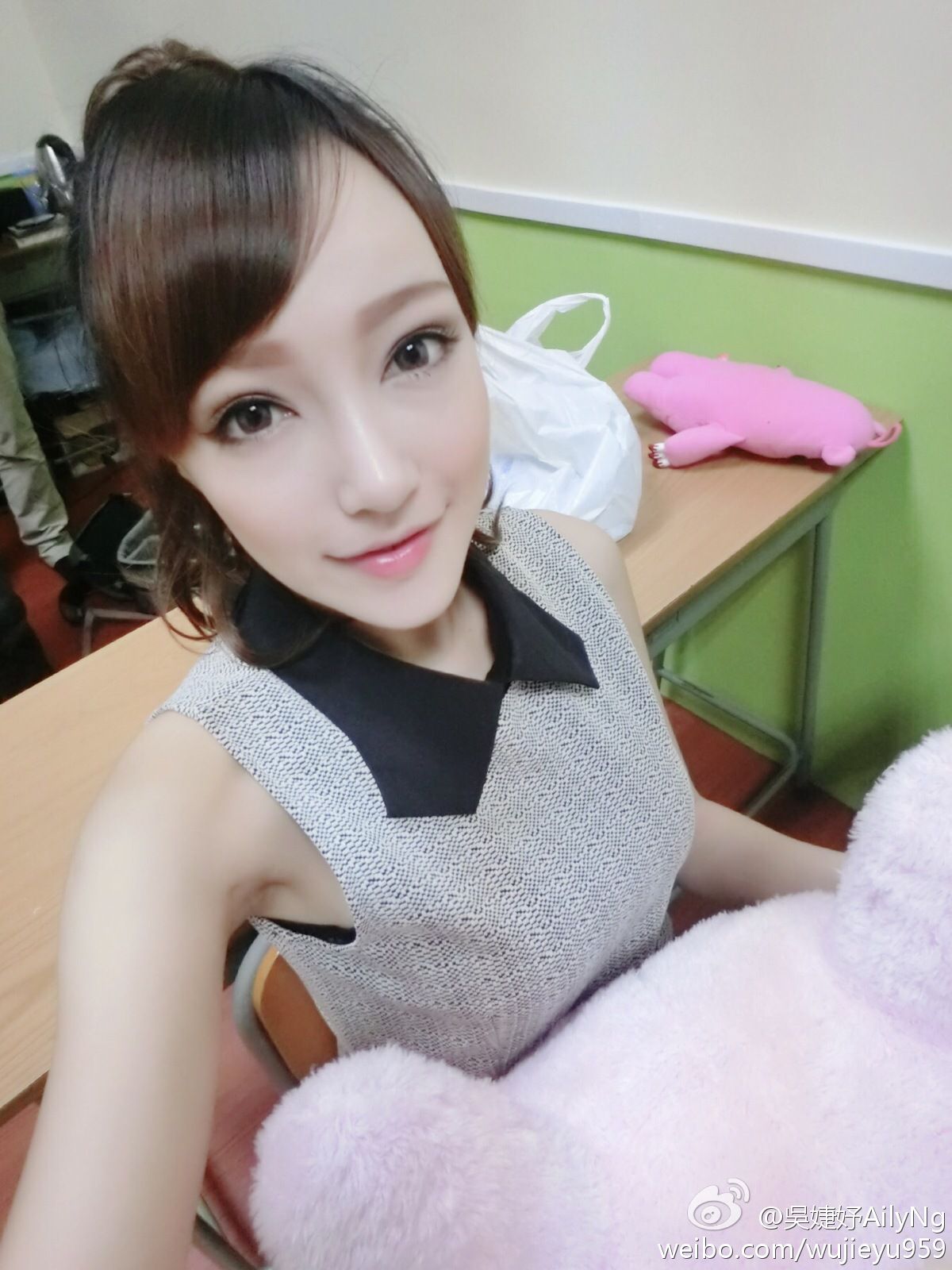 吴婕妤AilyNg - 超高清微博自拍美照全集[142](第74页)