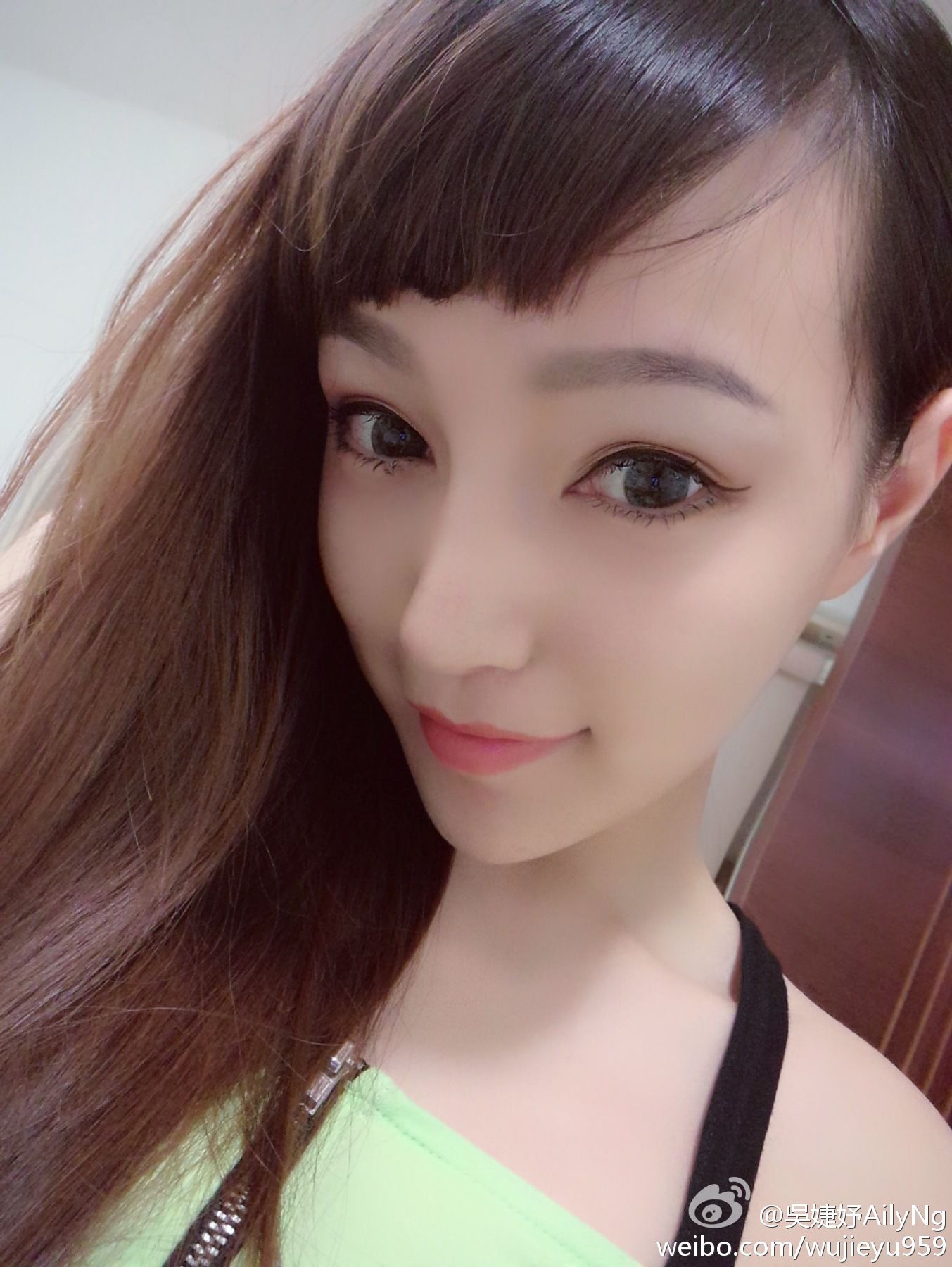 吴婕妤AilyNg - 超高清微博自拍美照全集[142](第81页)