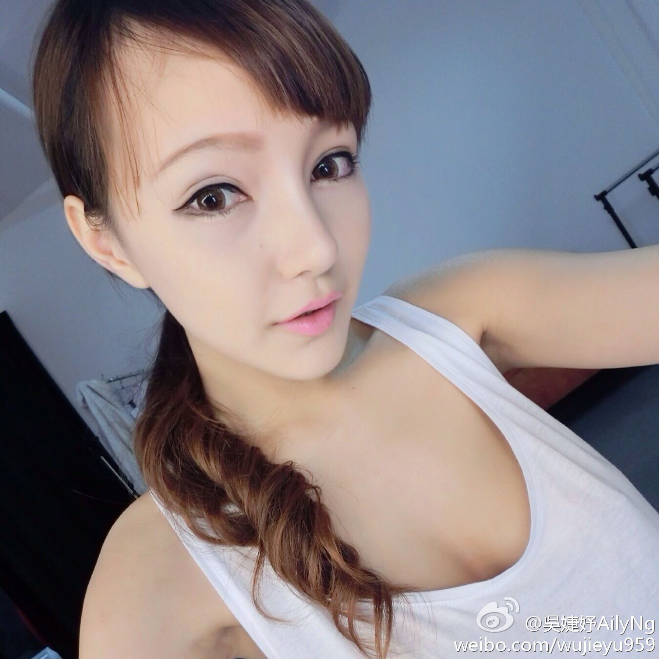 吴婕妤AilyNg - 超高清微博自拍美照全集[142](第89页)