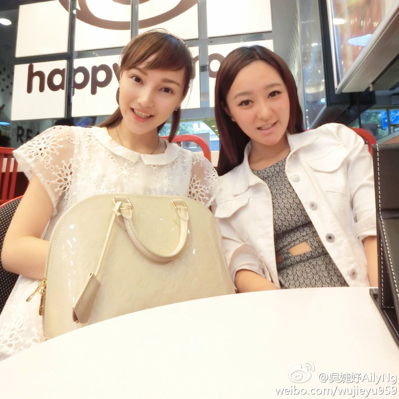 吴婕妤AilyNg - 超高清微博自拍美照全集[142](第95页)