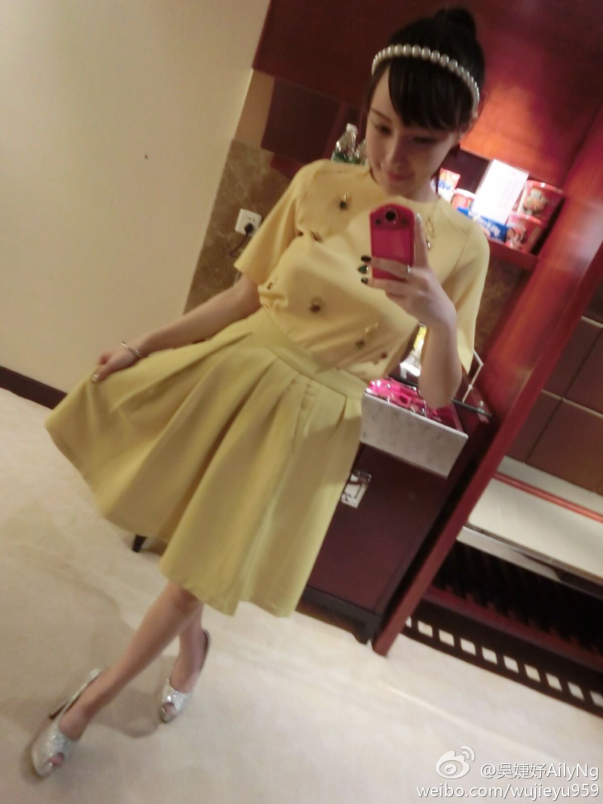 吴婕妤AilyNg - 超高清微博自拍美照全集[142](第97页)
