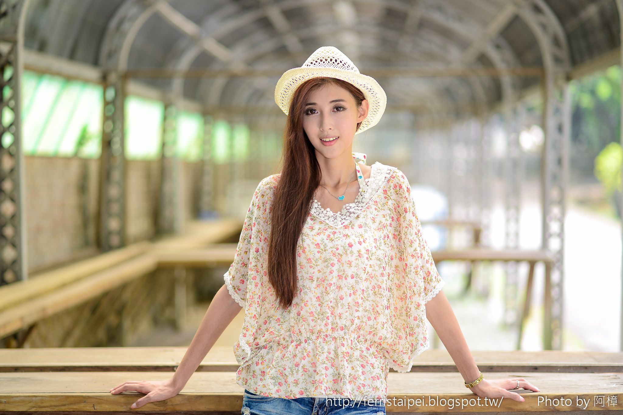 台湾清纯美女Kila晶晶 - 超高清郊外唯美写真套图[149](第90页)