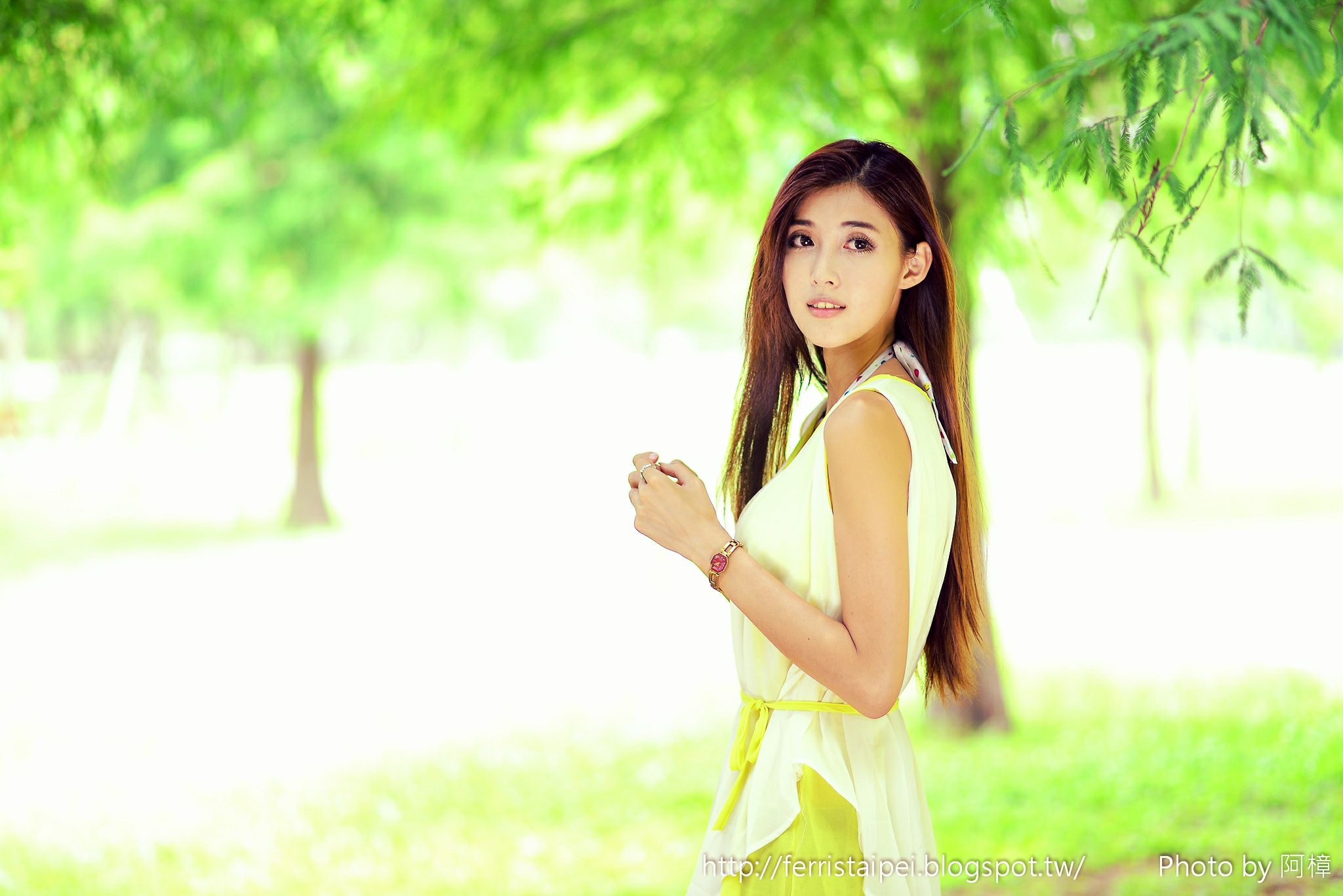 台湾清纯美女Kila晶晶 - 超高清郊外唯美写真套图[149](第102页)