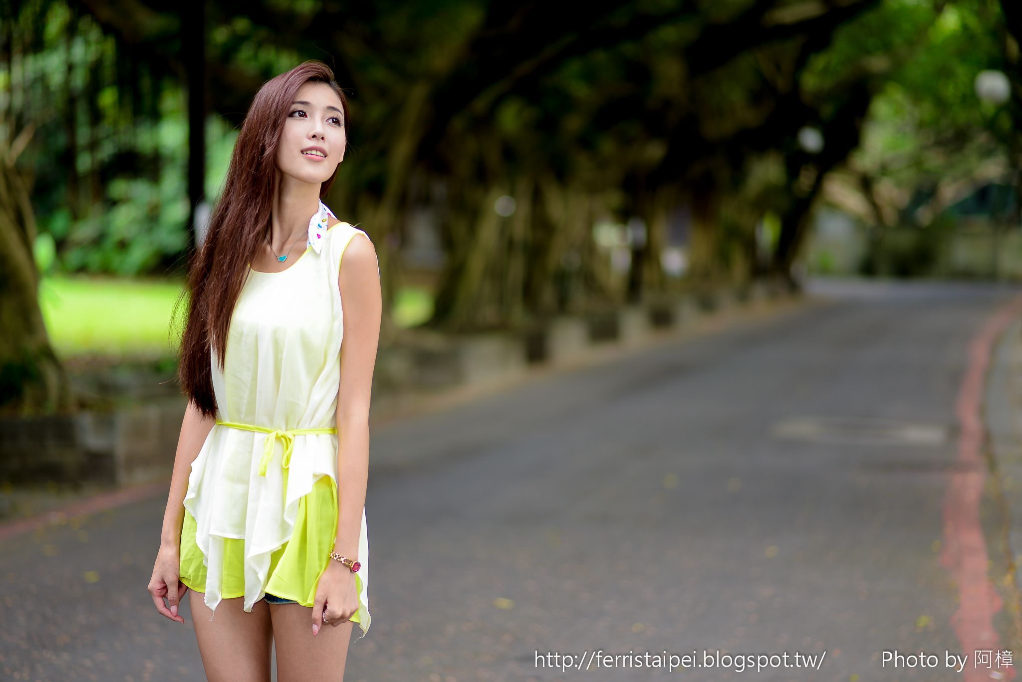 台湾清纯美女Kila晶晶 - 超高清郊外唯美写真套图[149](第124页)