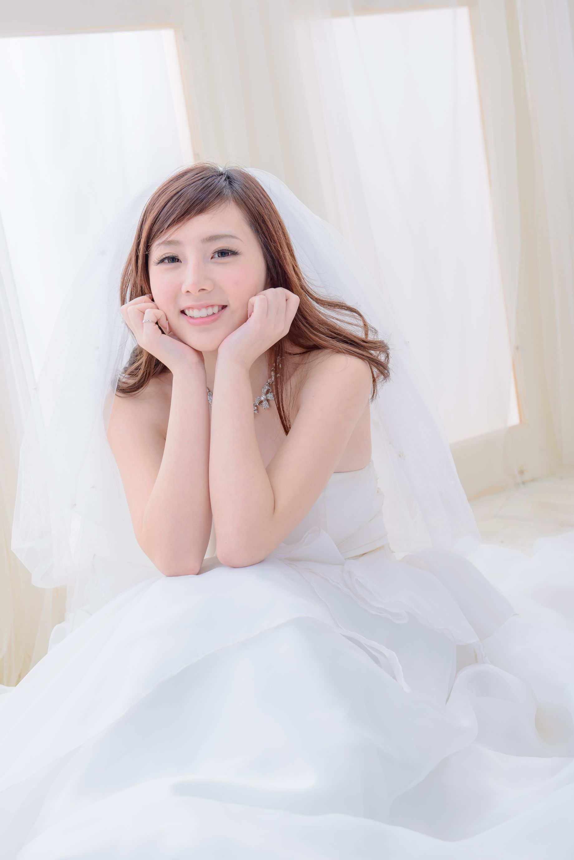 [婚纱美女] 陈思颖 - 蓝白婚纱影集套图[70](第37页)