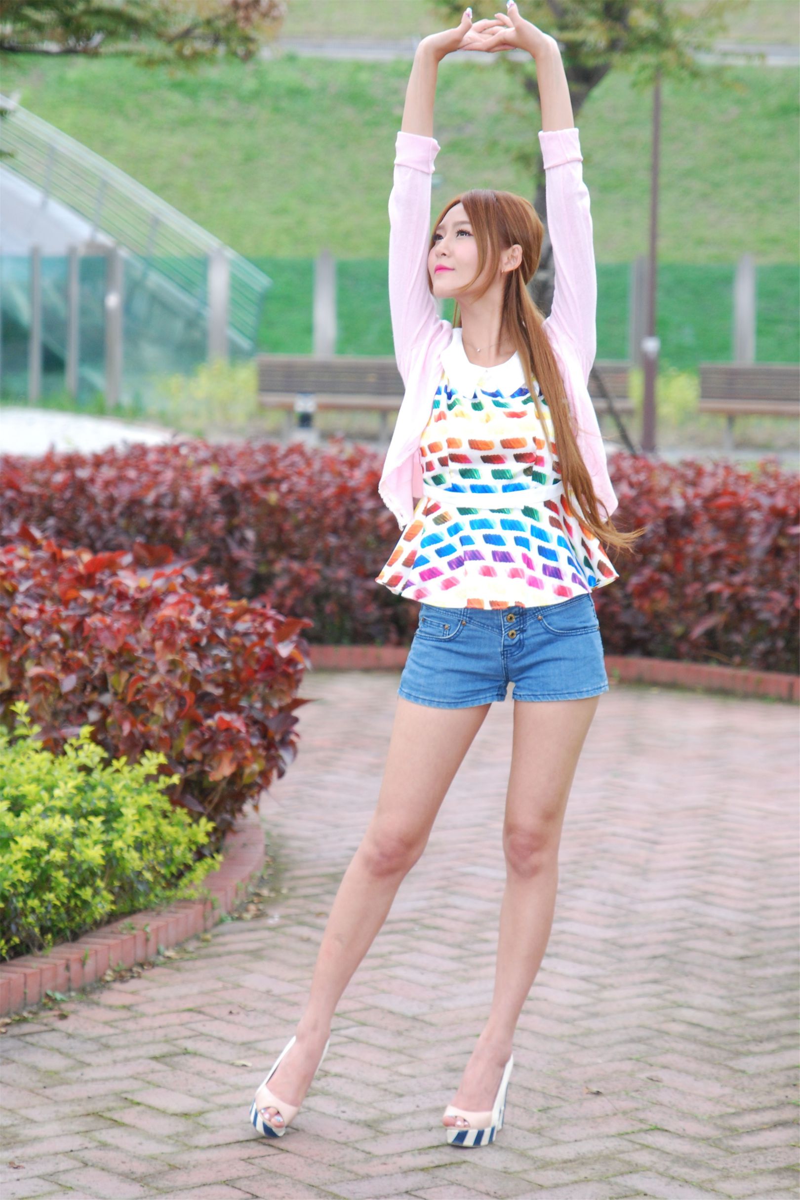 [Beautyleg番外篇] Winnie小雪/庄温妮 - 林安泰古厝街拍写真套图[98](第83页)