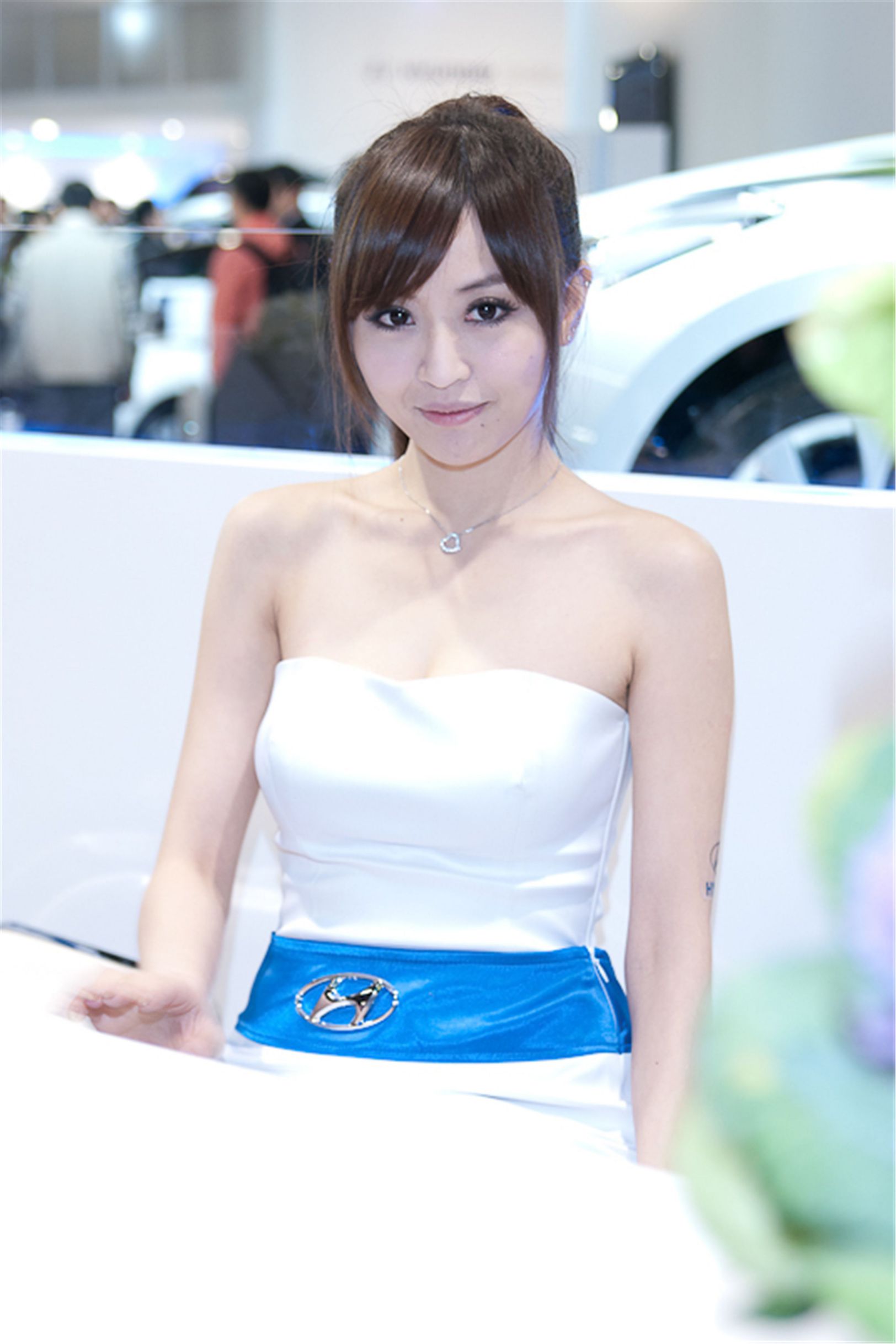 [Beautyleg番外篇] Lucy陈佳-台北車展摄影套图[41](第37页)