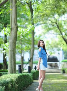 [Beautyleg番外篇] Winnie小雪-校园制服短裙写真[122]
