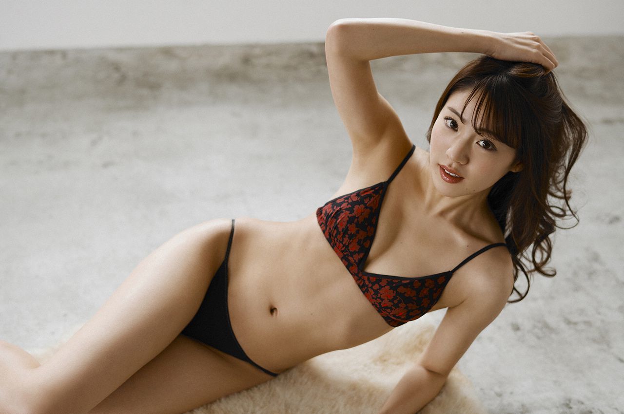 [WPB-net] No.228 志田友美 スペシャル写真集「東京物語」[126](第90页)