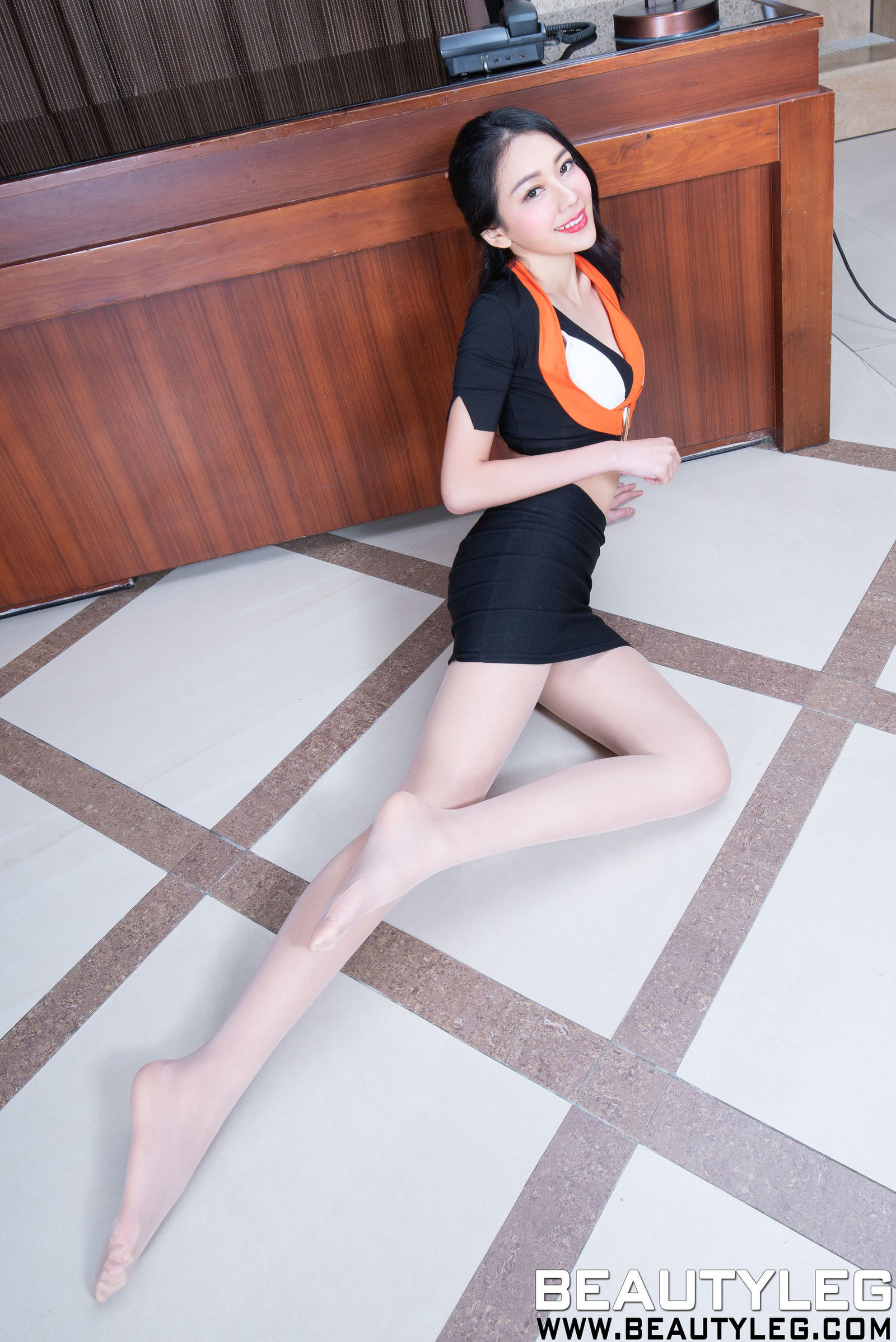 [Beautyleg] No.1787 腿模Jennifer - 包臀OL美腿写真[52](第31页)