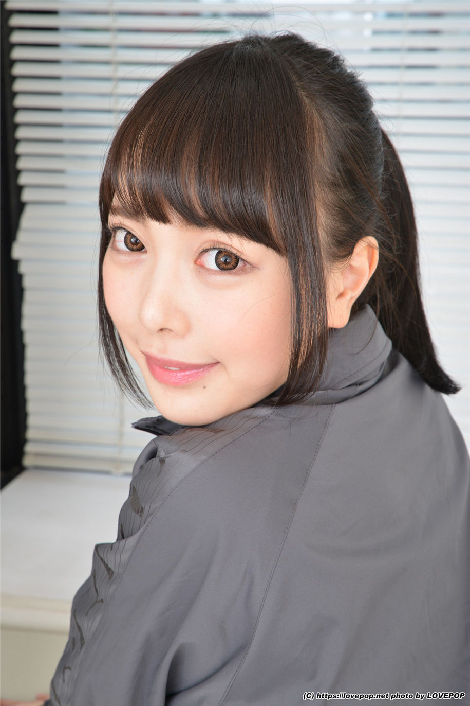 气质美女萝莉五十嵐星蘭性感超短裙诱惑制服写真(第9页)