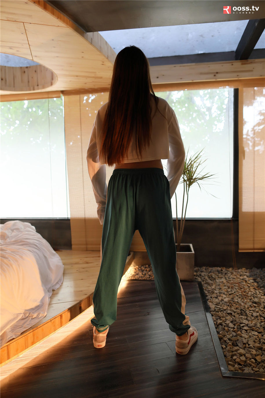 ROSI写真 小清新美女透视装酥胸诱惑写真集(第25页)