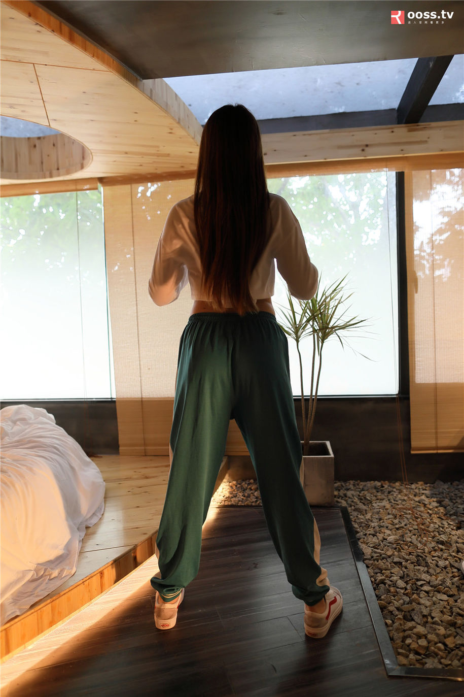 ROSI写真 小清新美女透视装酥胸诱惑写真集(第27页)