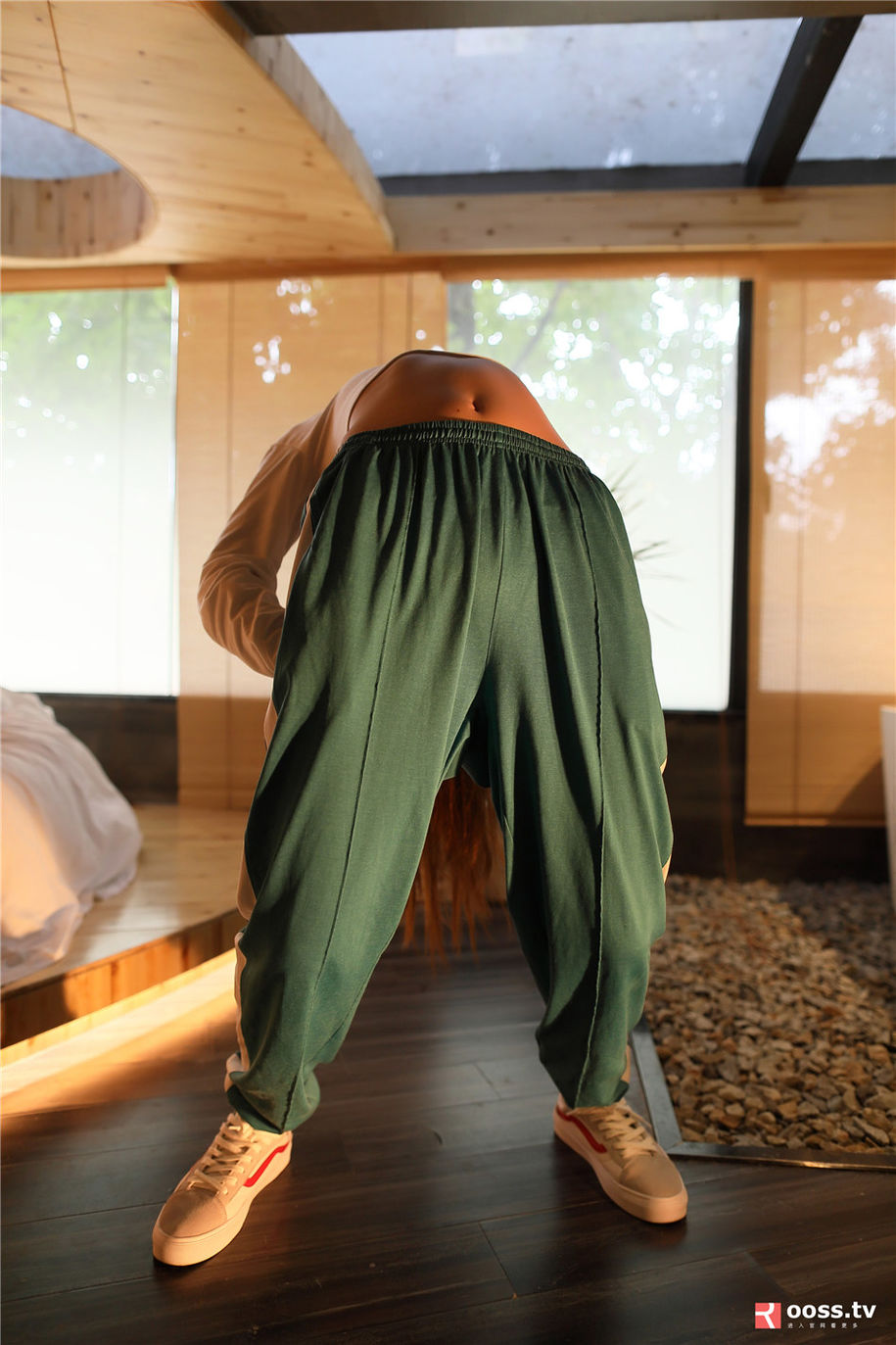 ROSI写真 小清新美女透视装酥胸诱惑写真集(第43页)