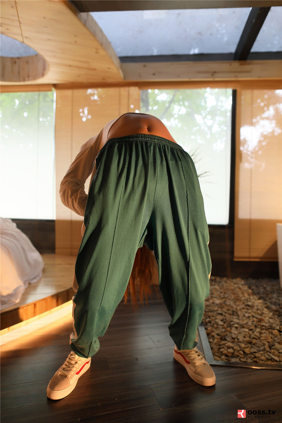 ROSI写真 小清新美女透视装酥胸诱惑写真集(第48页)