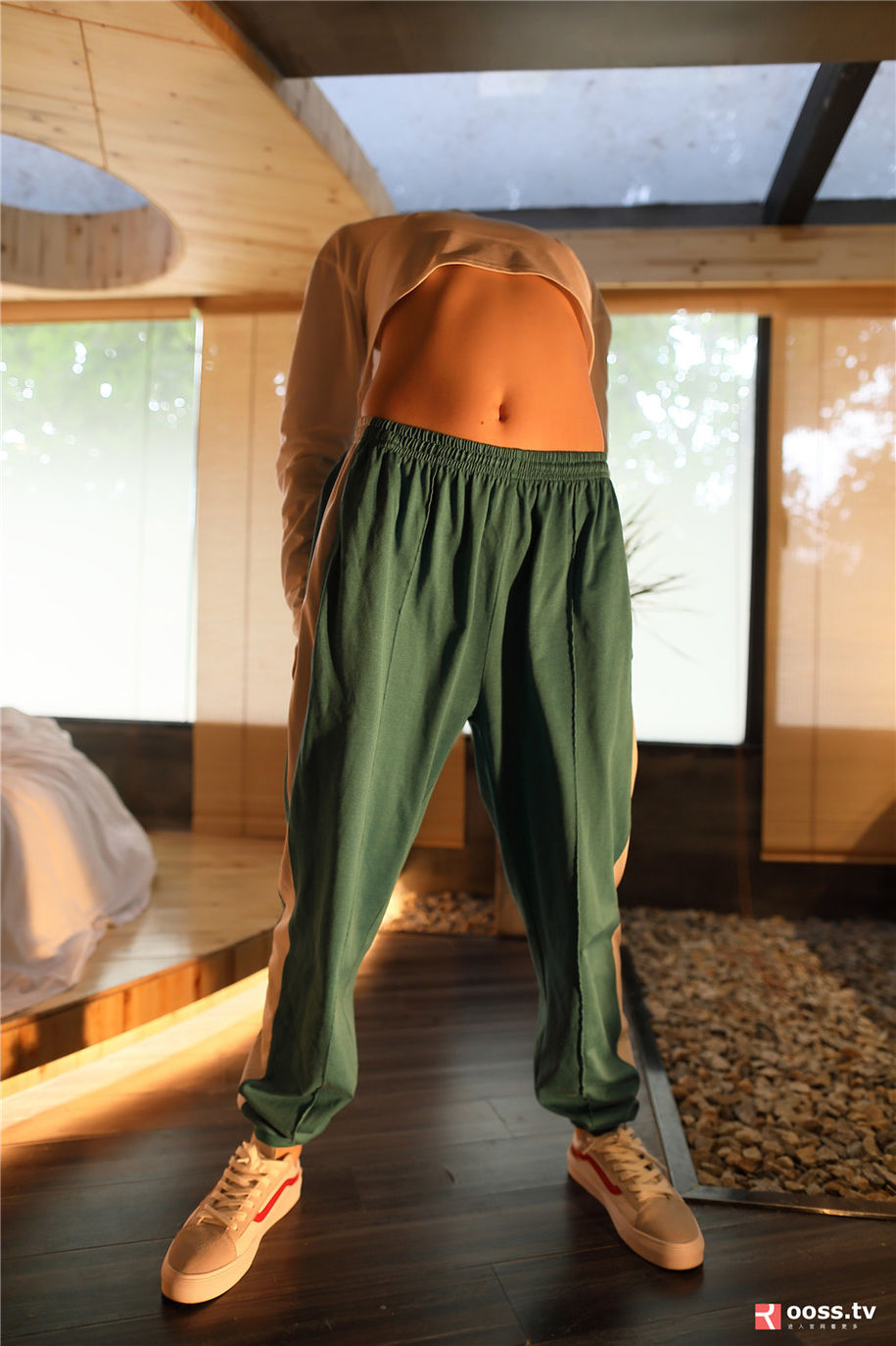 ROSI写真 小清新美女透视装酥胸诱惑写真集(第50页)