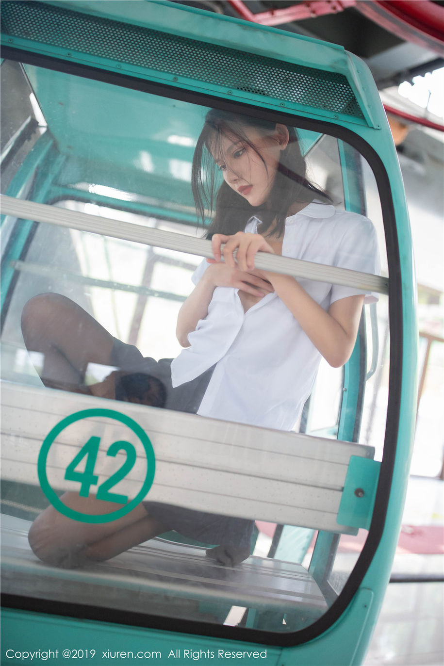 气质美女阿朱制服丝袜酥胸诱惑写真(第68页)