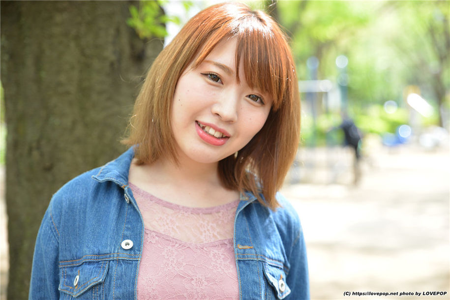 养眼美女綾瀬ひなの性感尤物户外写真图片(第13页)