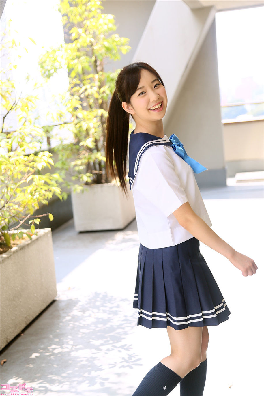 长发美女葉山夏恋性感美腿诱惑制服私拍照(第18页)