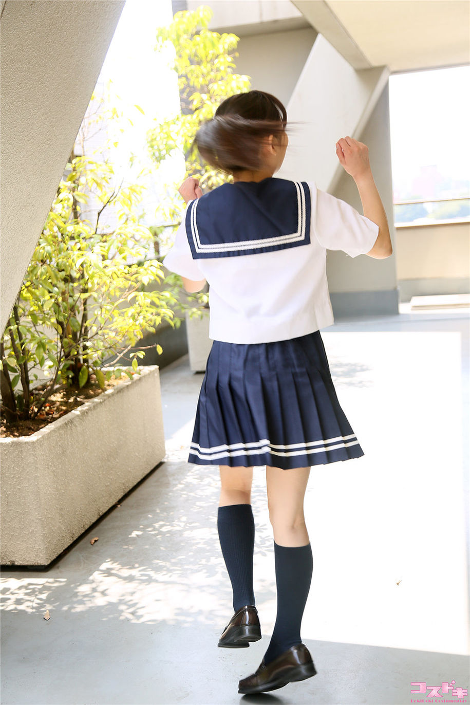 长发美女葉山夏恋性感美腿诱惑制服私拍照(第19页)