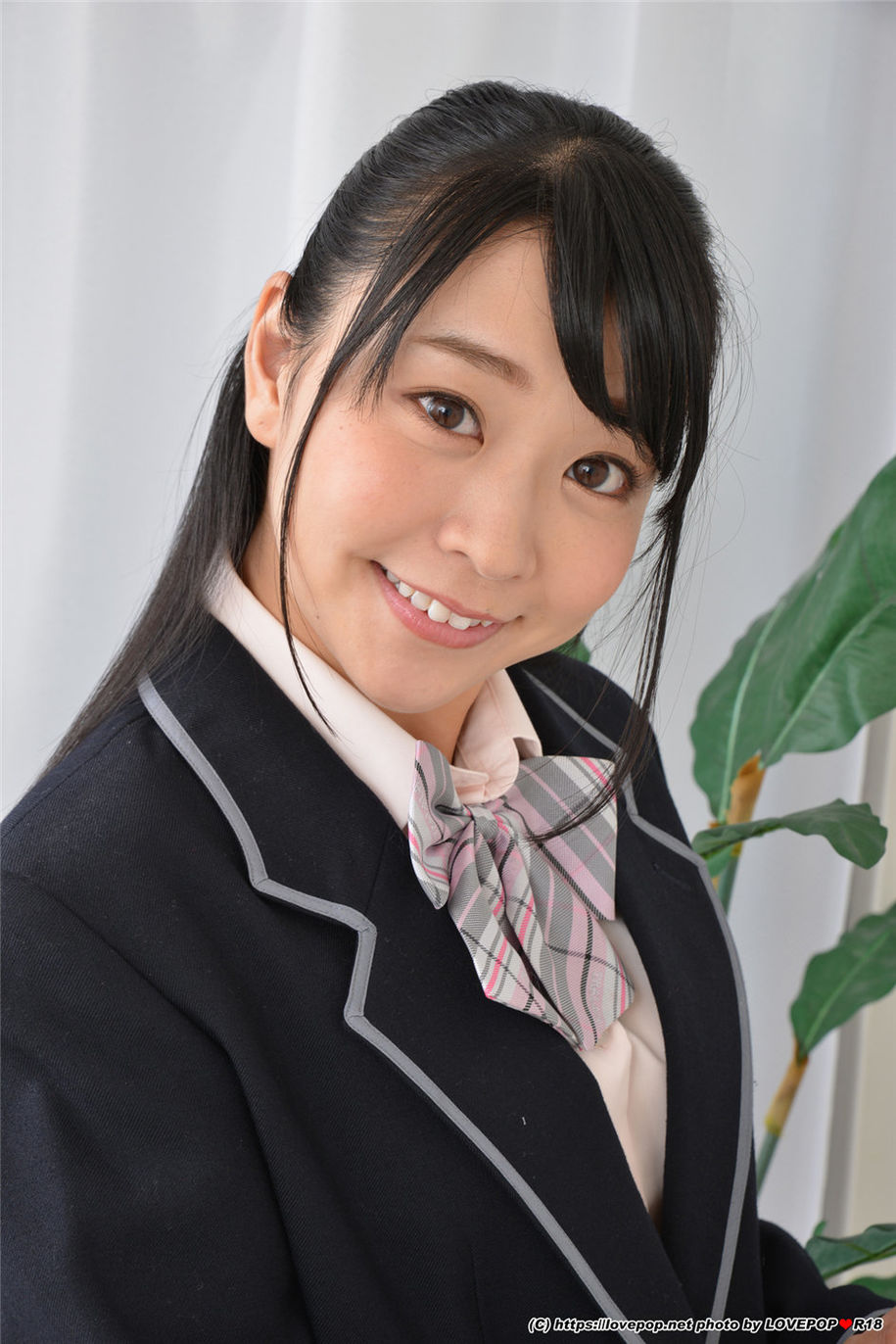 长发美女皆野あい私房制服私拍照(第27页)