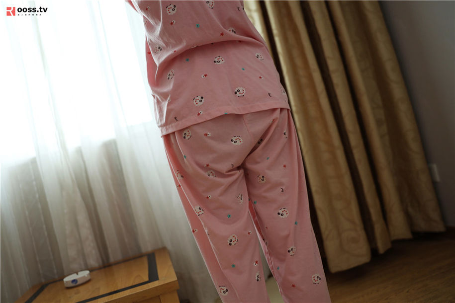 ROSI写真 骨感萝莉酥胸诱惑写真(第11页)