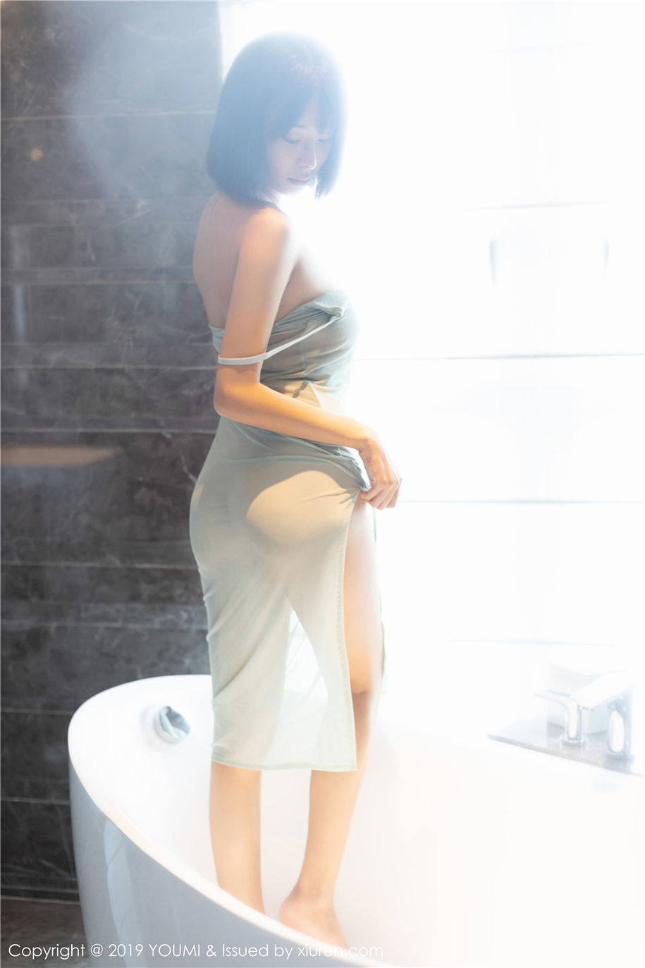 吊带美女蓝夏Akasha养眼酥胸浴室诱惑写真(第34页)