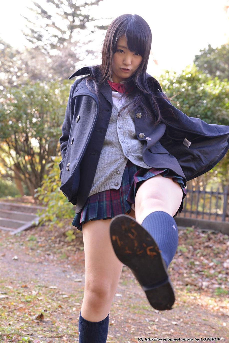 木村つな长发美女制服户外诱惑私拍写真(第21页)