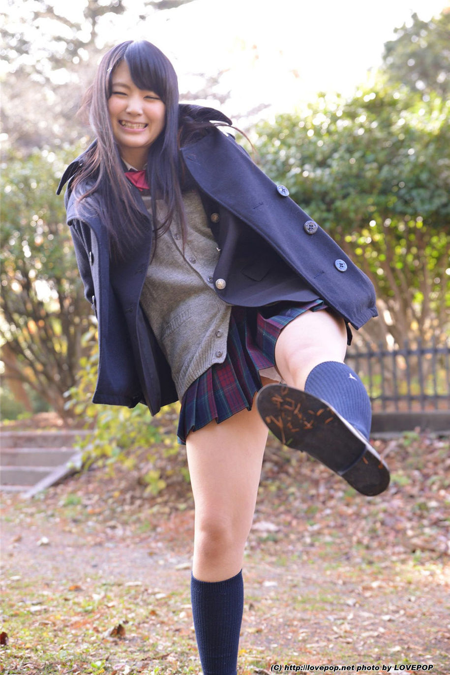 木村つな长发美女制服户外诱惑私拍写真(第31页)