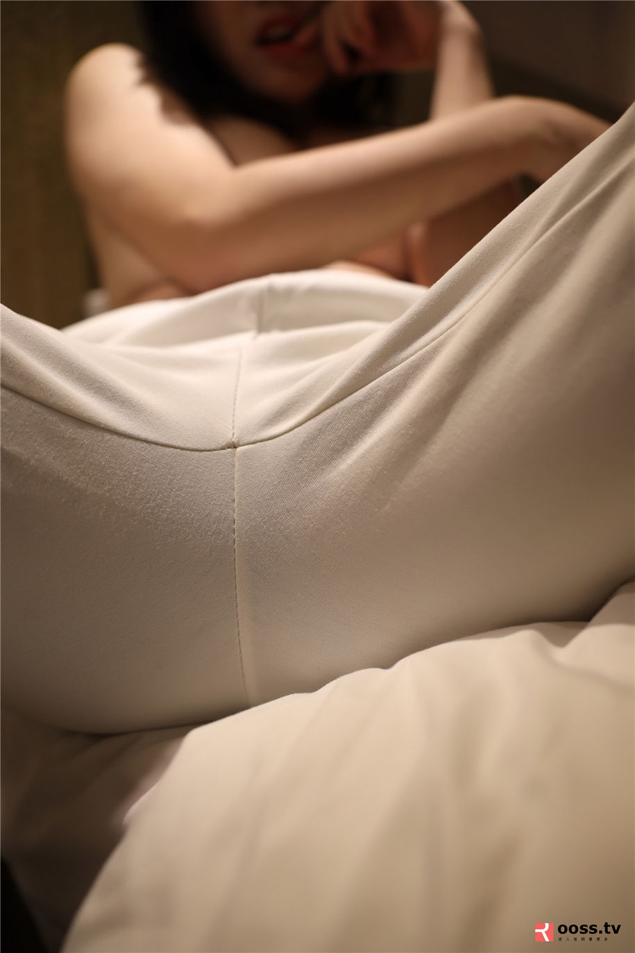ROSI写真 丰满少妇极品美乳顶级人体艺术写真(第35页)