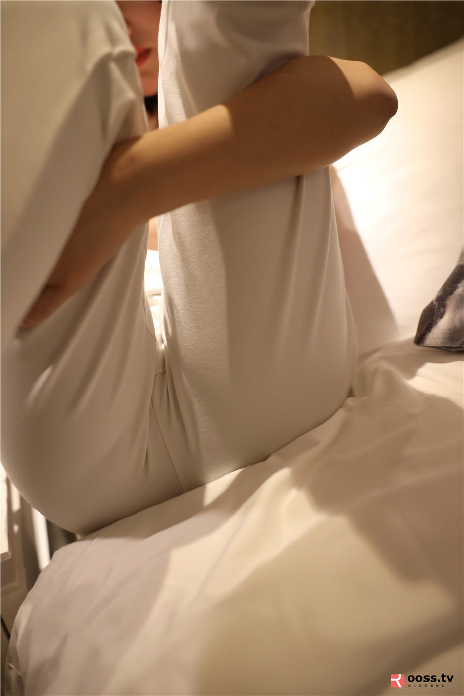 ROSI写真 丰满少妇极品美乳顶级人体艺术写真(第63页)