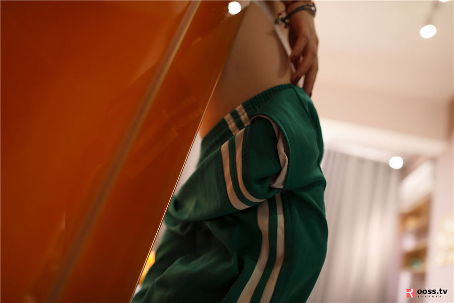 ROSI写真  风骚学生妹性感内衣床上诱惑私拍图片(第43页)