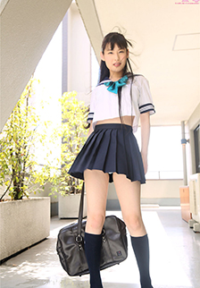 日本少女合田柚奈制服私房写真图片