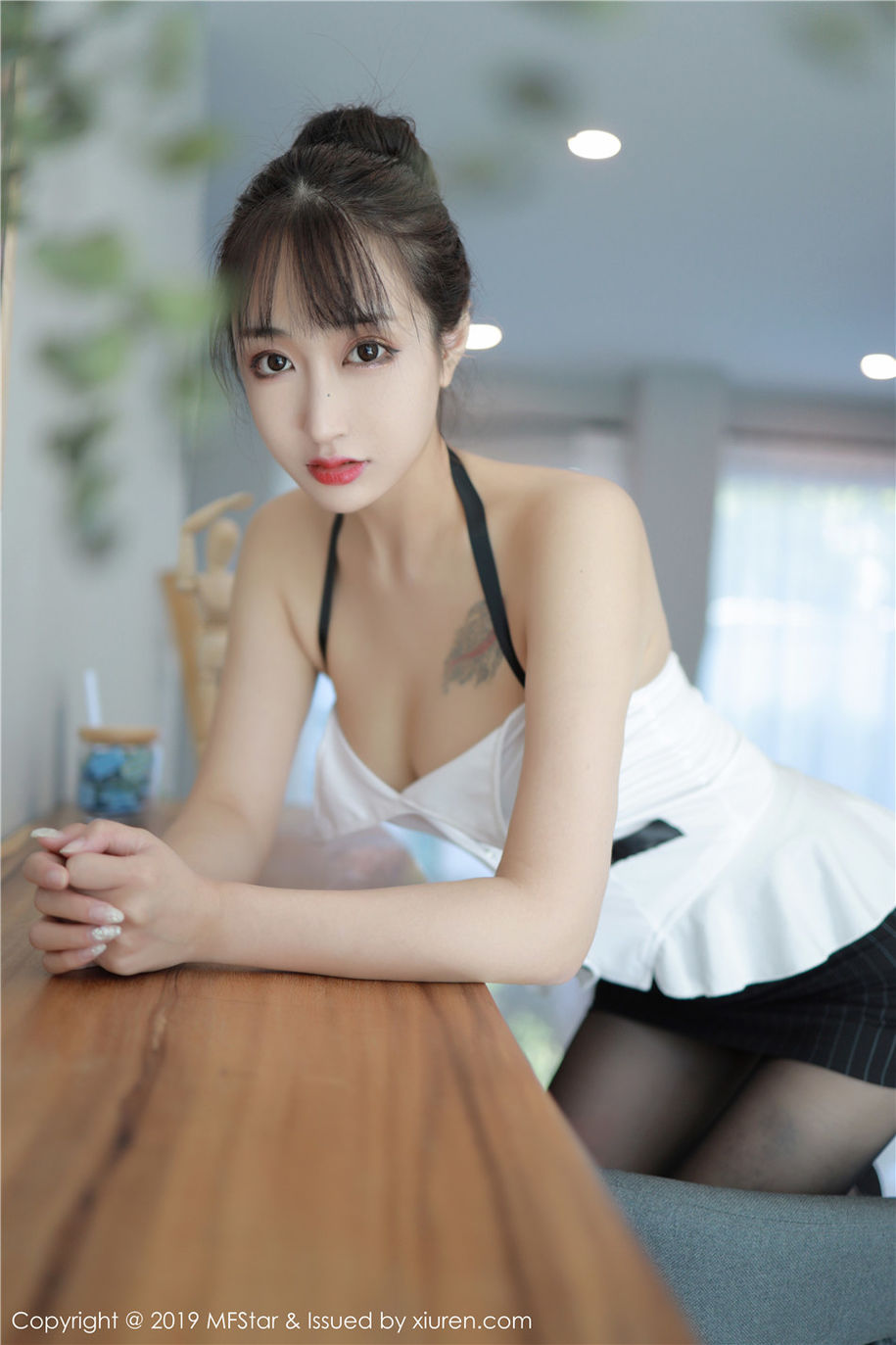 清纯美女Betty林子欣性感女仆装诱惑写真集(第27页)