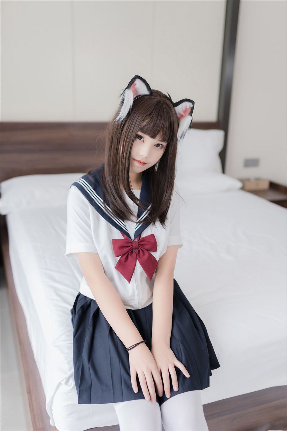 可爱美女jk制服白丝袜诱惑私房照(第30页)